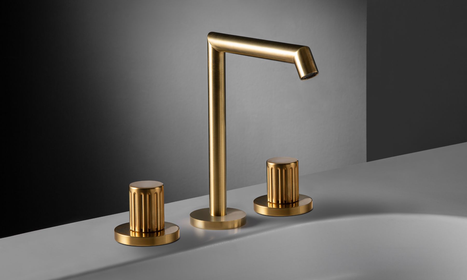 Serie Angolo by Gattoni Rubinetteria